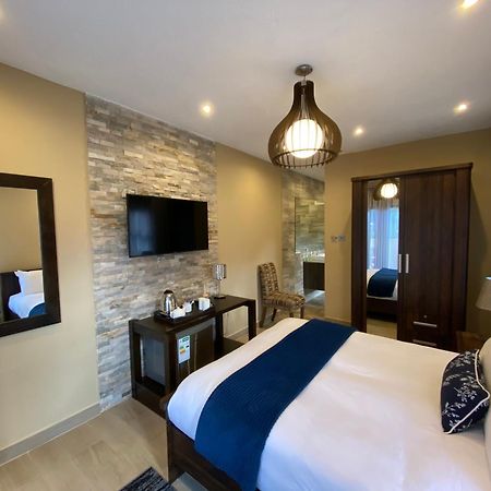 Jacaranda Hotel Harare Ngoại thất bức ảnh