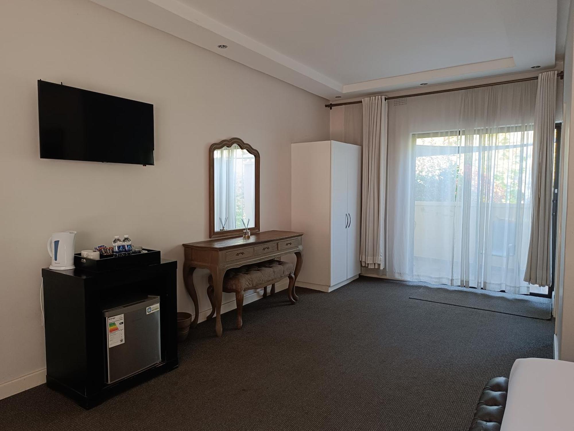 Jacaranda Hotel Harare Ngoại thất bức ảnh