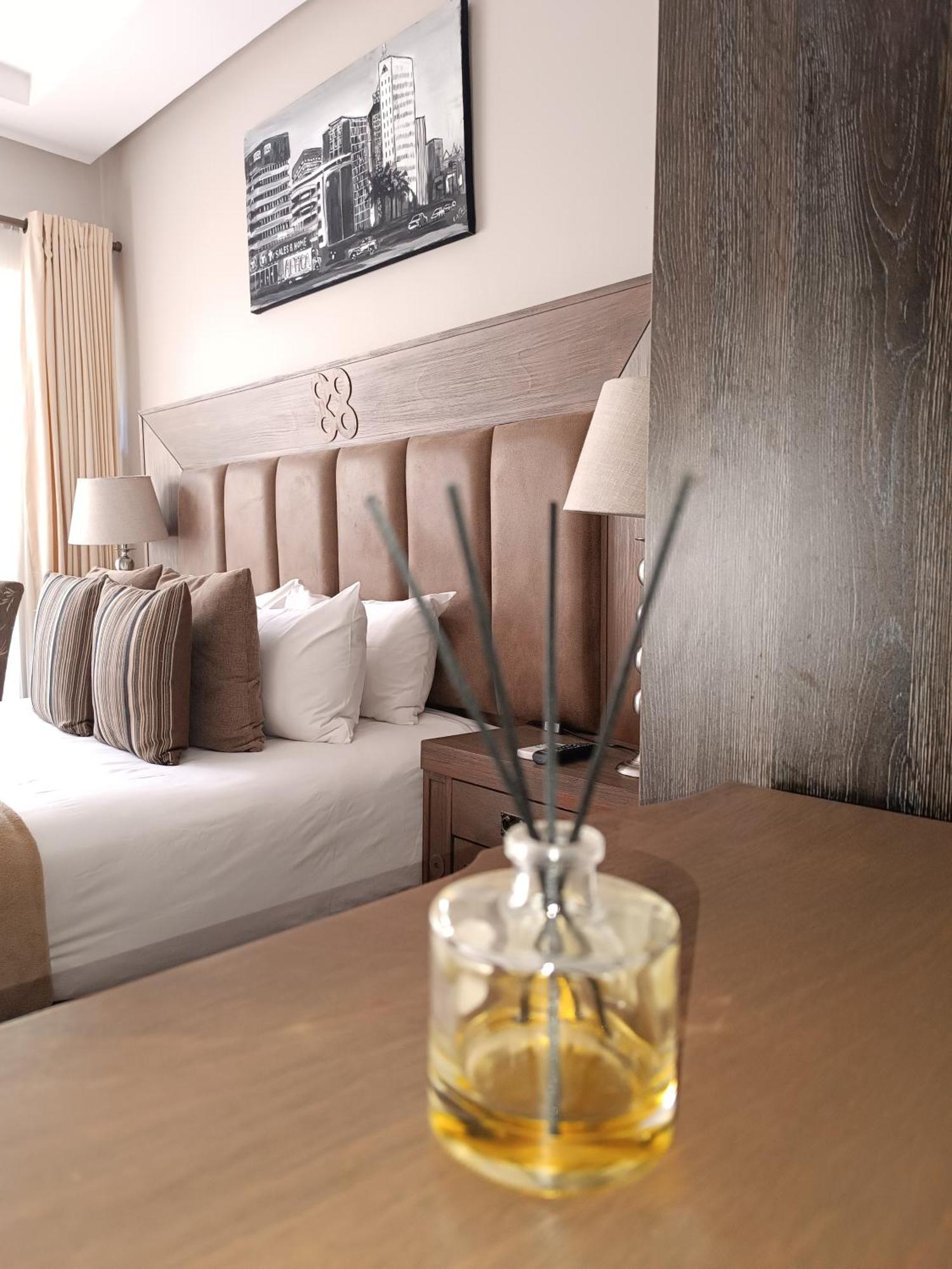 Jacaranda Hotel Harare Ngoại thất bức ảnh